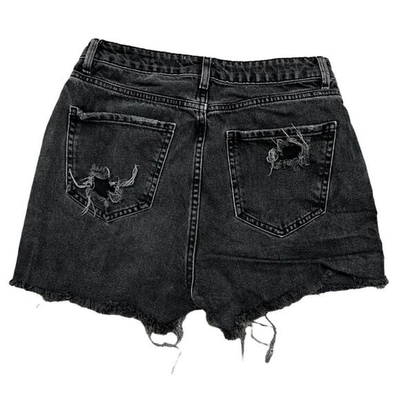 Tori Mom Jean Shorts Distressed - Picture 6 of 7
